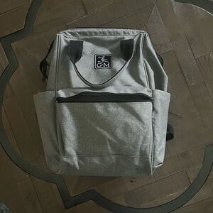 GAYNOR MINDEN Spacious Studio Dance Backpack